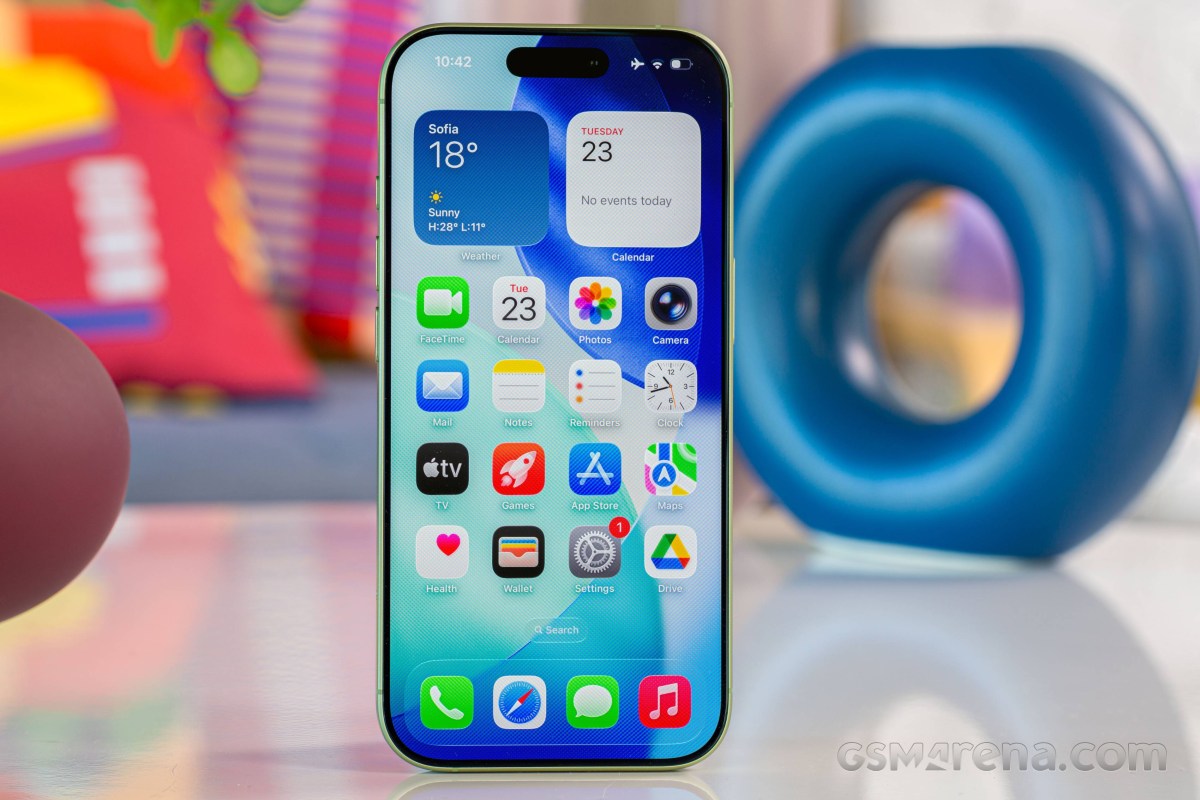 iPhone 17