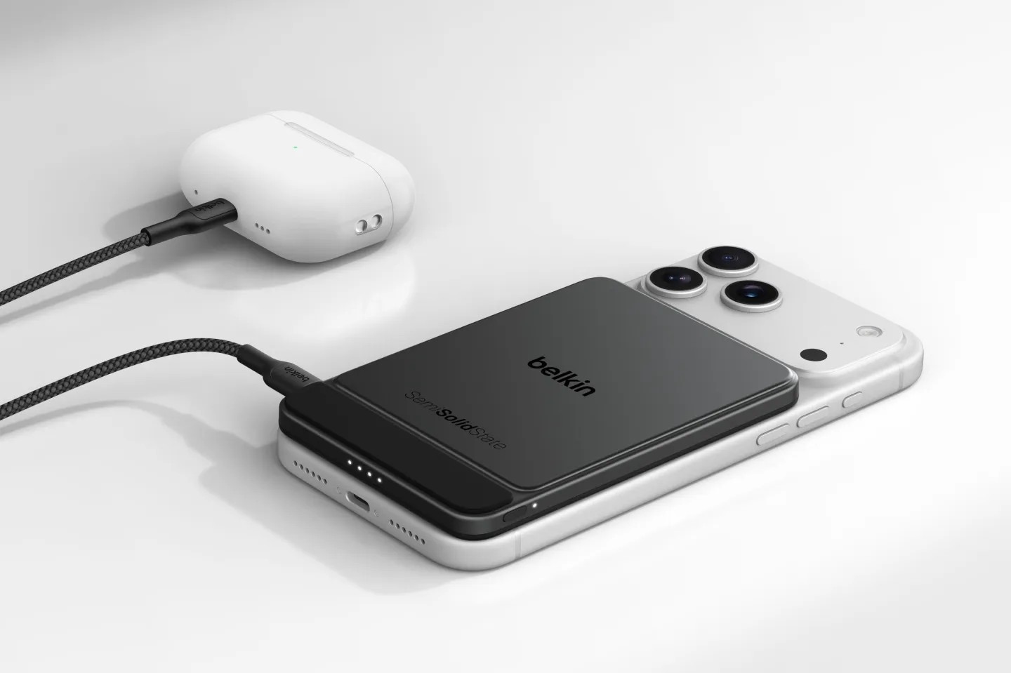 پاوربانک UltraCharge Pro بلکین با باتری نیمه‌جامد