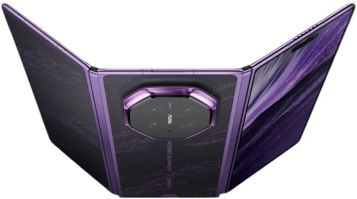 نمایشگر سه‌گانه هواوی Mate XT 2 Ultimate Design