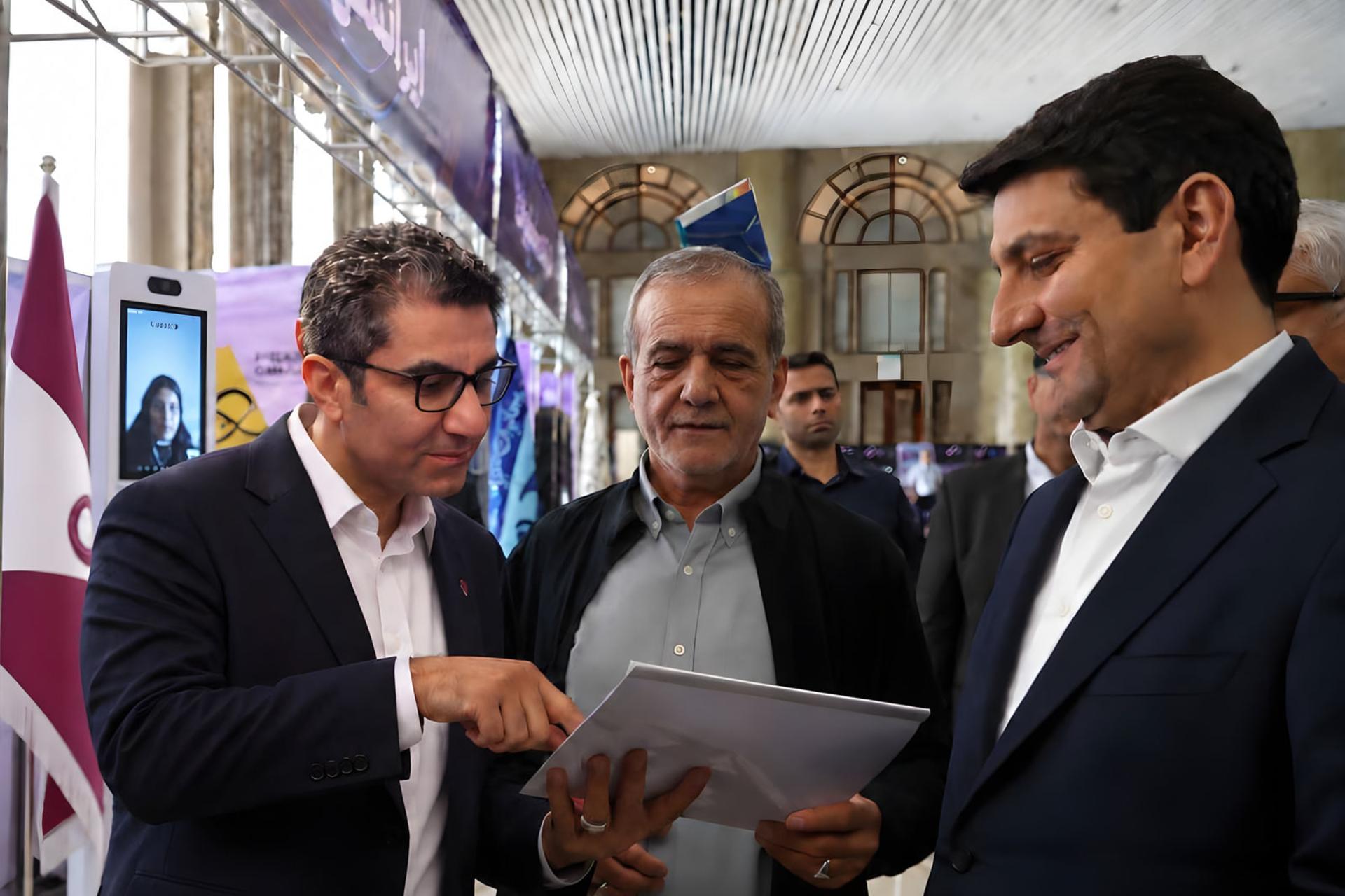تقویت پوشش نسل چهارم در رویداد «یک ایران متصل»؛ توسعه شبکه رایتل در ۱۶ استان
