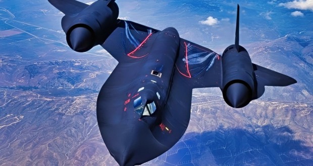 سفر در زمان با بلکبرد؛ چگونه خلبان SR-71 زودتر از زمان پرواز به مقصد رسید؟