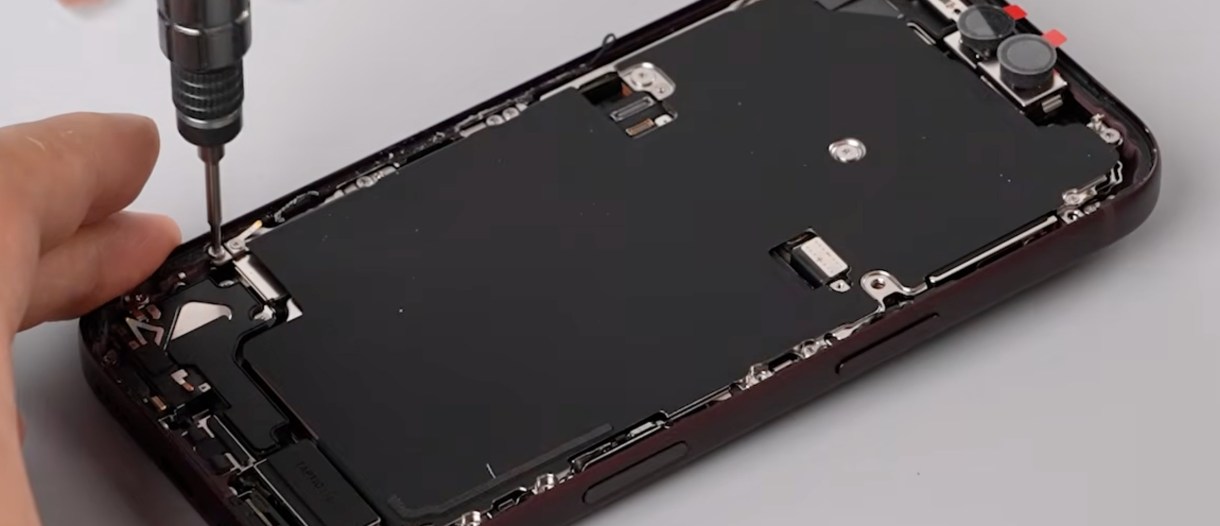 First iPhone 18 Pro teardown video is here