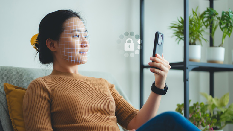 نحوه عملکرد سیستم TrueDepth در فیس آیدی آیفون