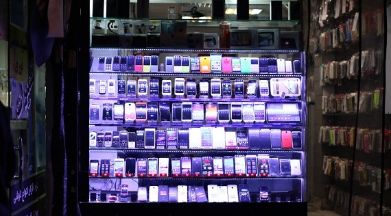 کاهش واردات تلفن همراه در سالی که گذشت
